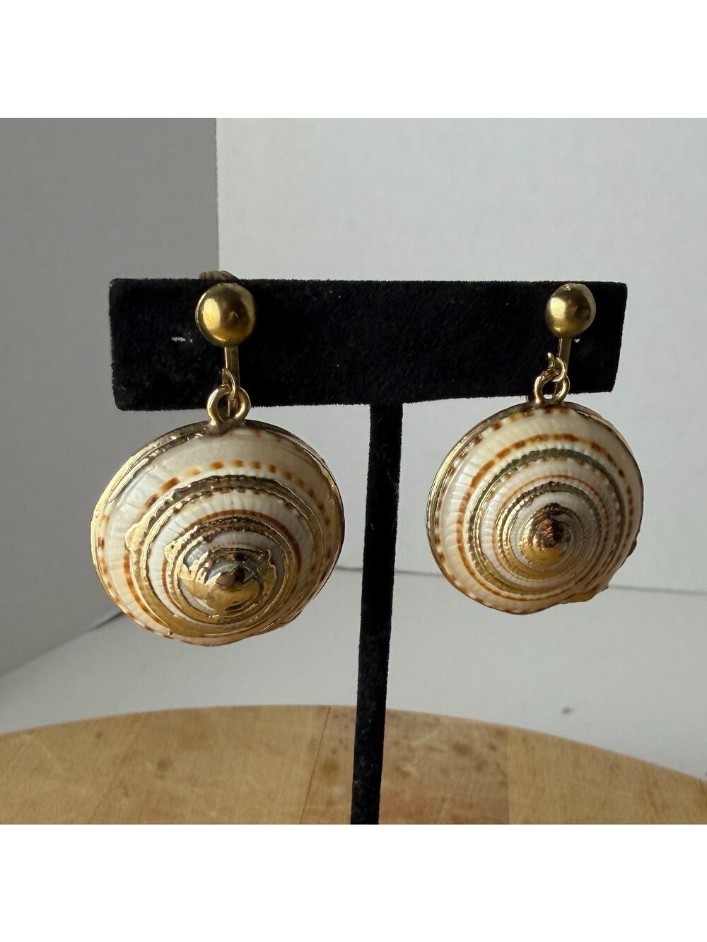 VTG 50s Real Turban Shell Clip-On Drop Earrings Gold Tone Bezel Coastal Beach